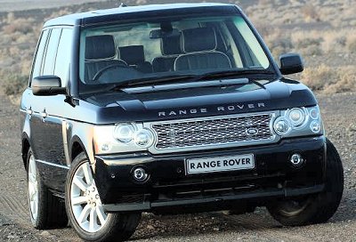 The supercharged Range Rover V8 gets a mesh-design grille