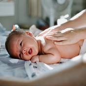 Everything you need to know about skin to skin contact with your newborn