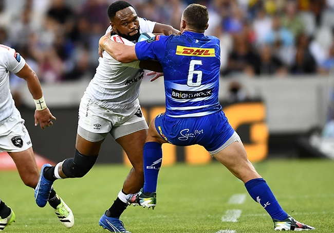 Sharks skipper Lukhanyo Am and Stormers counterpart Deon Fourie. (Photo by Ashley Vlotman/Gallo Images)
