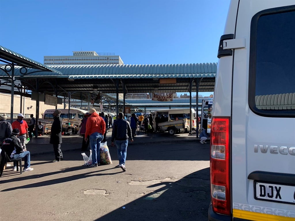 Long-distance taxis are loading at 100% capacity at the Wanderers taxi rank.
