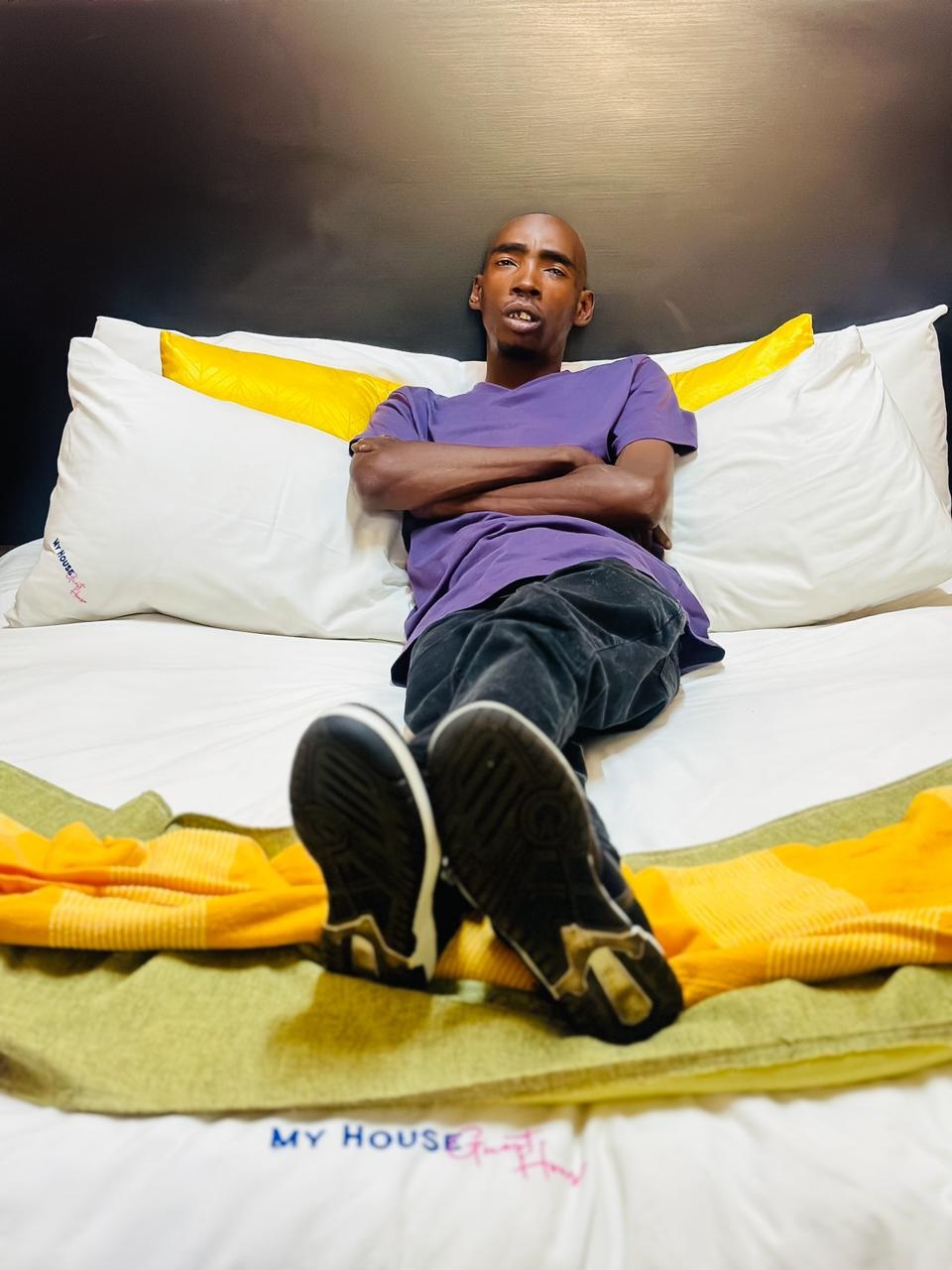 Nyaope addict Mohau Louis, popularly known as Alostro, enjoyed his night at a hotel on Tuesday evening.