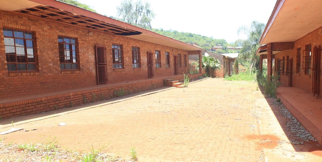school clusure,mavungu andries secondary school