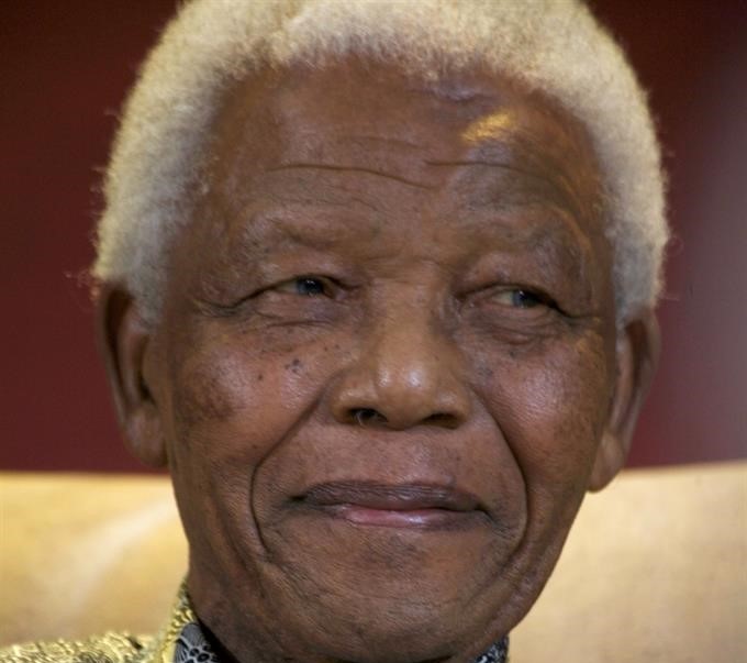 Former president Nelson Mandela died on 5 December 2013. 