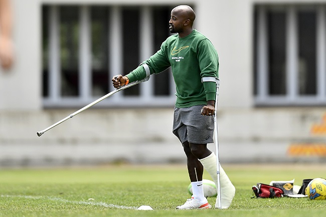 Head coach Sandile Ngcobo missed the Blitzboks' trip to Dubai due to an Achilles injury, but he’s back for this weekend's Cape Town Sevens. (Photo by Ashley Vlotman/Gallo Images)