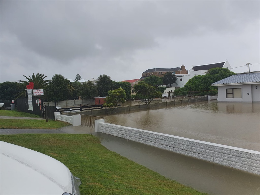 Emergency Services at Overberg District Municipality expects rain to persist throughout the weekend.