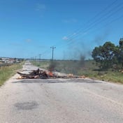 WATCH | Eastern Cape scholar transport woes escalate with protests, road closures in Gqeberha