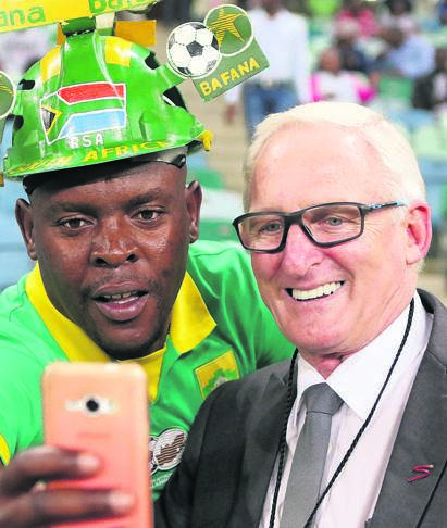 Popular coach and fan favourite Gordon Igesund (right) says he is ready to take any Premiership mentoring job that comes his way.Photo by Gallo Images