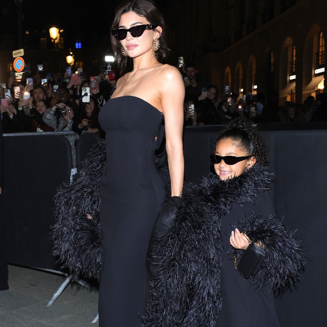 Spot the difference! Kylie Jenner twins with Stormi at Paris Fashion ...