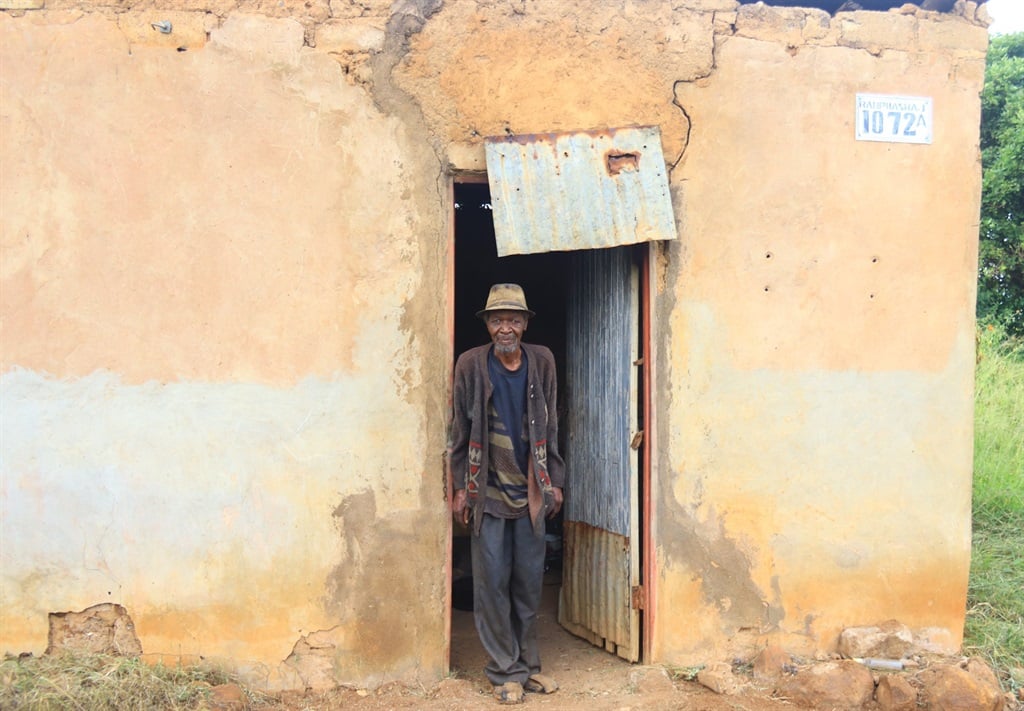 Madala Mulatedzi Jiwana, who said his wish is to own proper home one day. Photos by Thembi Siaga