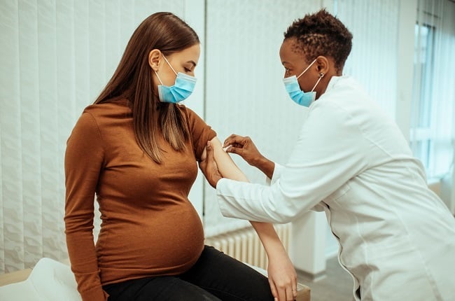"The benefits of receiving a Covid-19 vaccine outweigh any known or potential risks of vaccination during pregnancy." Photo: Getty Images