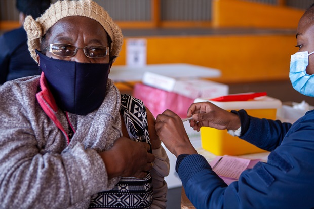 <p><strong>PIC: Elders in Soweto getting their Covid-19 jabs</strong></p><p>Last week Friday, elders were vaccinated at Meadowlands Community Centre Vaccination Site in Soweto. The health department launched phase two of the vaccination rollout programme which aims to vaccinate citizens older than 60. (Photo by Gallo Images/Papi Morake)<strong></strong></p>