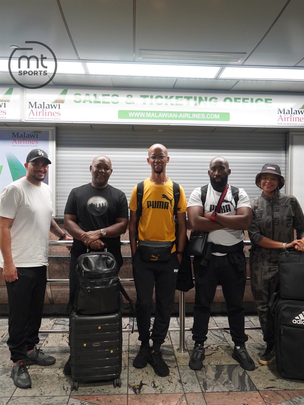 Pitso Mosimane and his technical staff Kyle Solomon, Musi Matlaba, Kabelo Rangoaga and agent Moira Tlhagale heading to Saudi Arabia