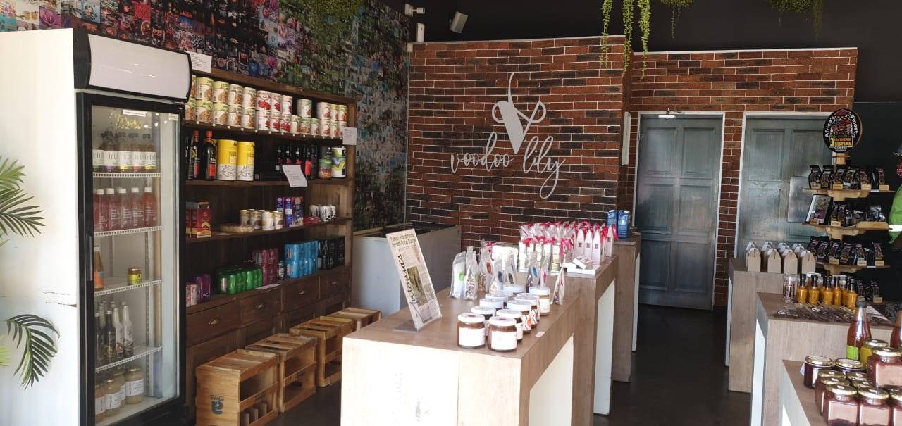 Die Voodoo Lily-restaurant in Johannesburg is nou omskep in ’n gourmet-deli vir plaaslike produkte. 