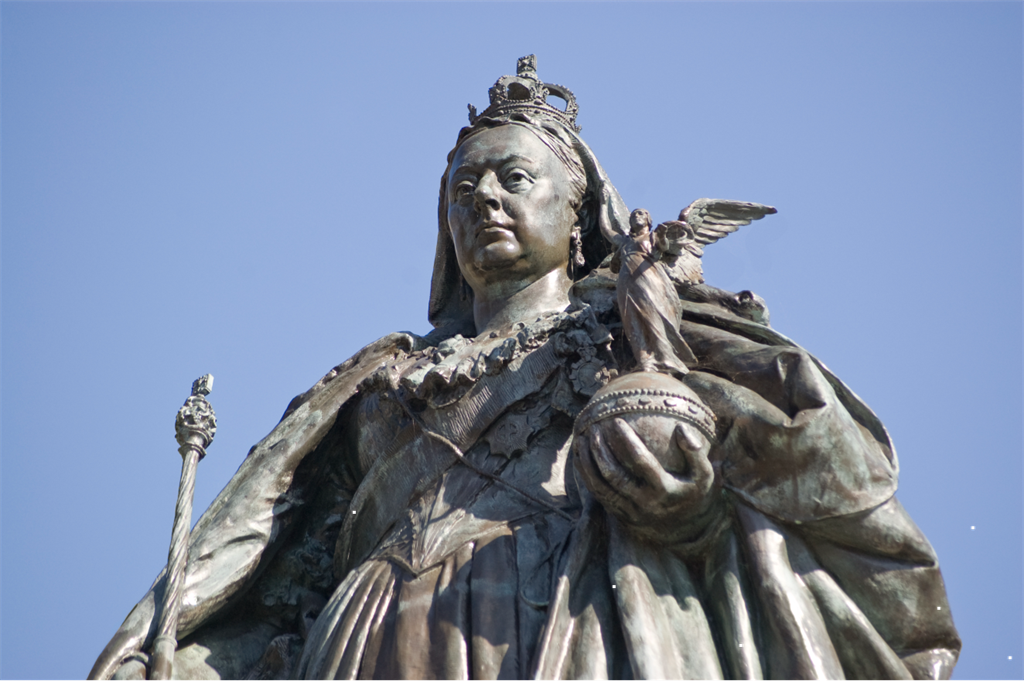 Statues of Queen Victoria and Queen Elizabeth II toppled in Canada Arts