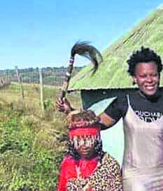 Zodwa is seen with ishoba in her hand, in a video with four sangomas.