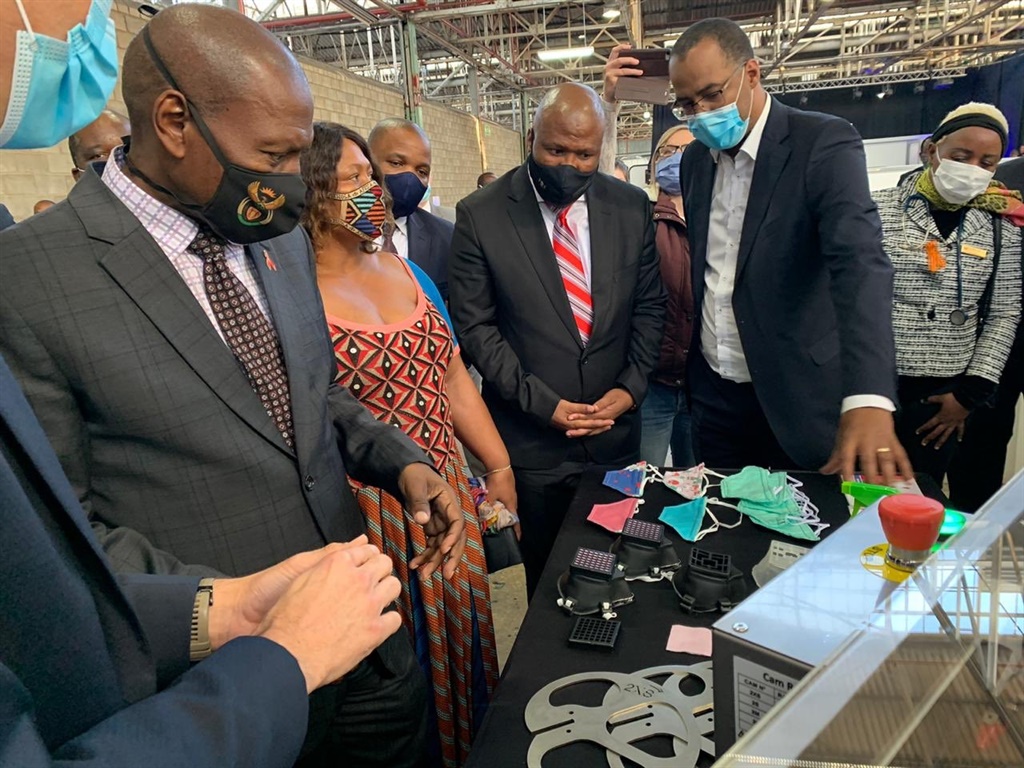 Health Minister Dr Zweli Mkhize on a tour of the Reverend Dr Elizabeth Mamisa Chabula-Nxiweni Field Hospital in Port Elizabeth.