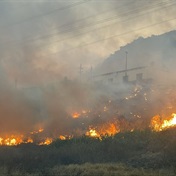 Cape Winelands fire: 5 choppers, 158 firefighters, 30 300-man hours, millions of rand battling blaze