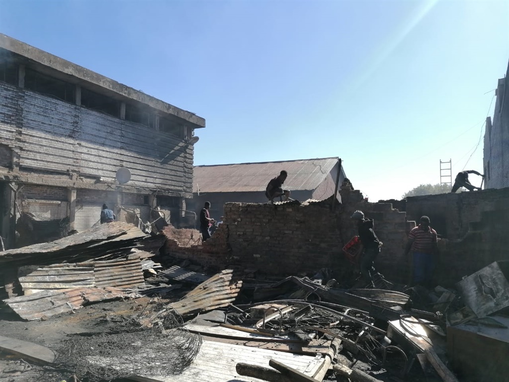 200 shacks in Alexandra, Johannesburg, burned down