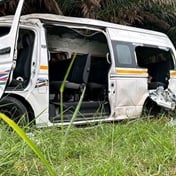 16 injured, jaws of life used to extract four commuters after taxi rolls on KZN highway