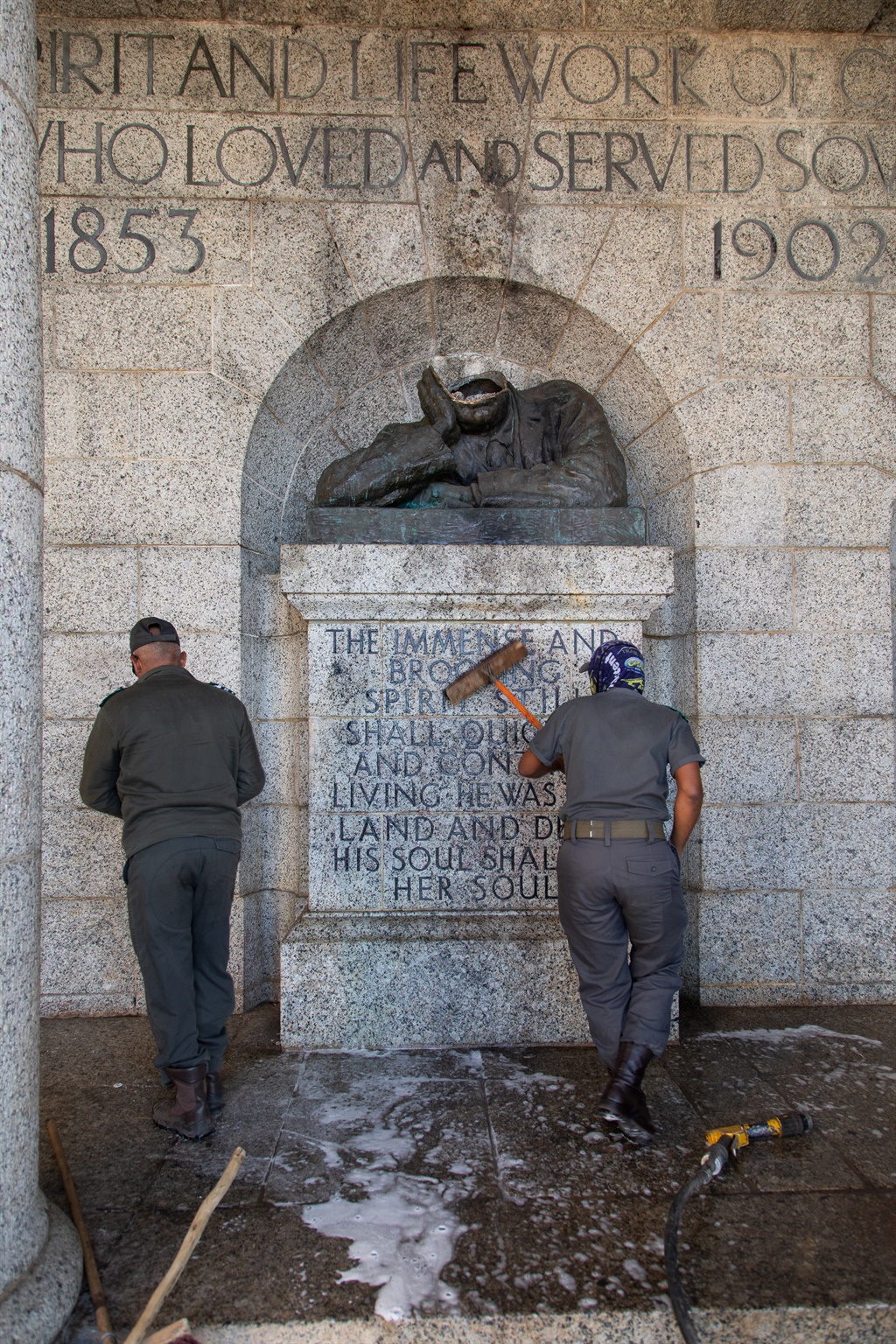 Cecil John Rhodes statue at Rhodes Memorial