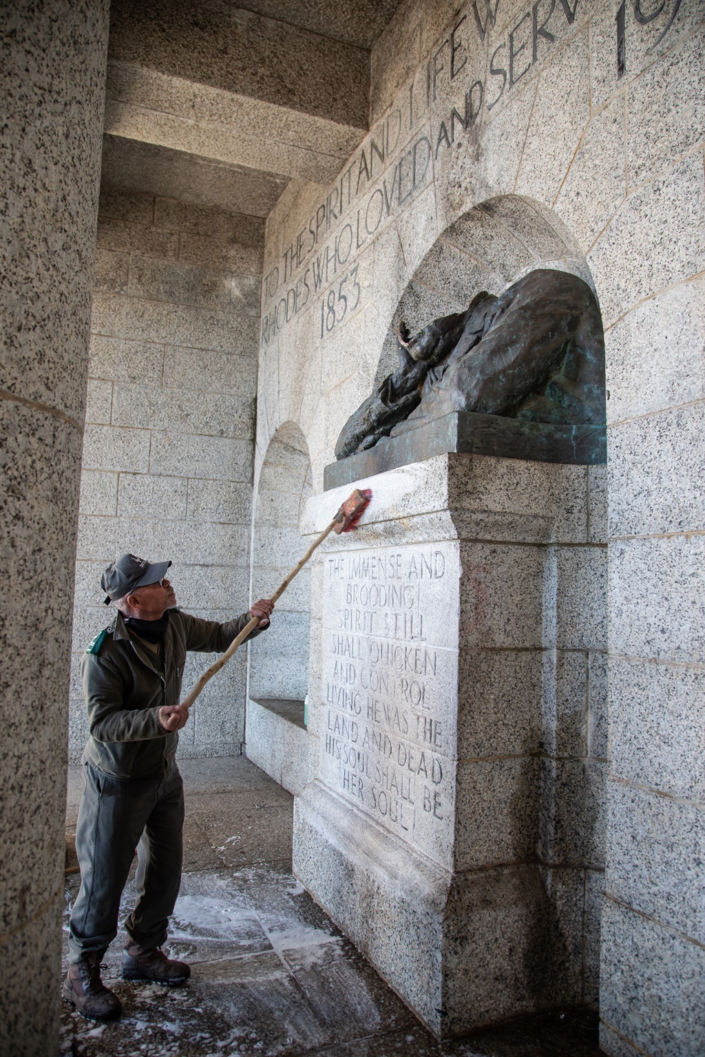 Cecil John Rhodes statue at Rhodes Memorial