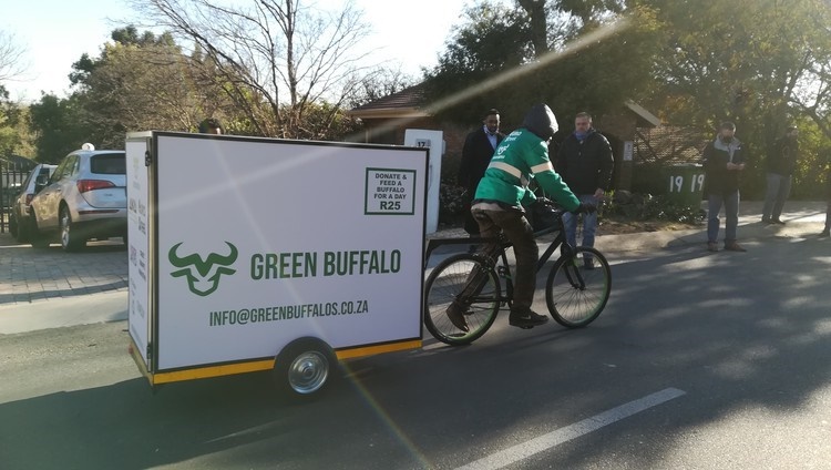 Residents of Sunninghill, Johannesburg have created a 'trike' for reclaimers in their neighbourhood. The bicycle, with a trailer attachment, will be used to transport recyclable materials.