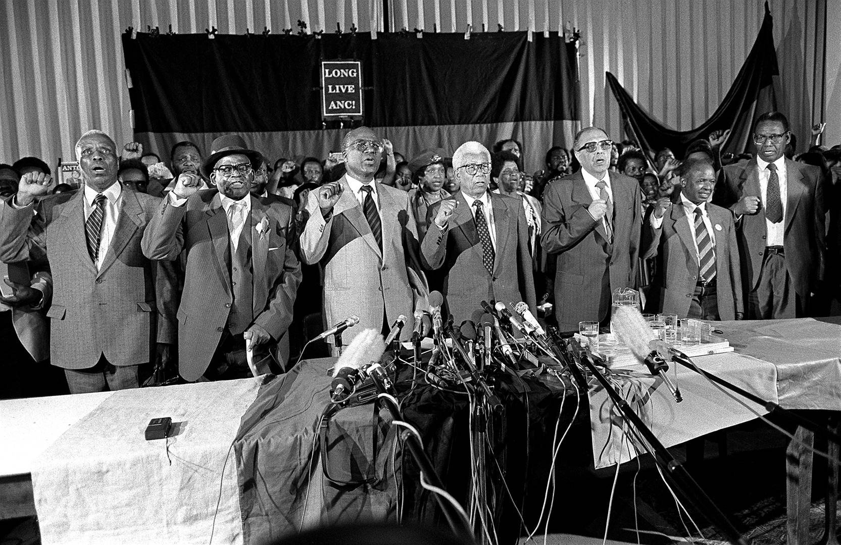 Anti-apartheid struggle stalwarts Raymond Mhlaba, Oscar Mpetha, Andrew Mlangeni, Walter Sisulu, Ahmed Kathrada, Elias Motsoaledi and Wilton Mkwayi after their release in 1989 in Soweto. These and many others are South African heroes. Picture: Raymond Preston / Sunday Times / Gallo Images