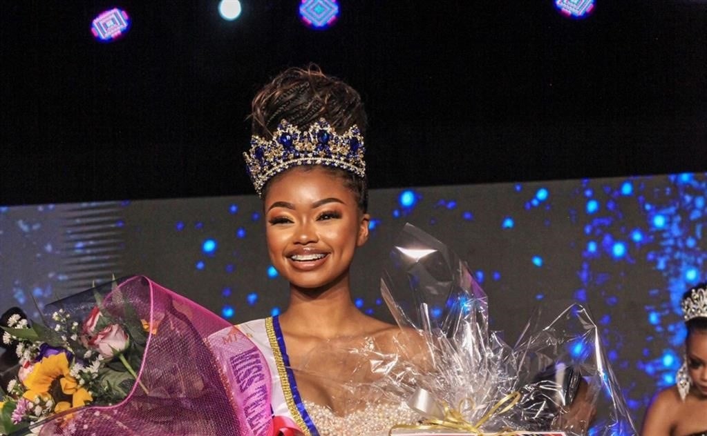Iminathi Dondolo crowned Miss Teenager South Africa 2023. 