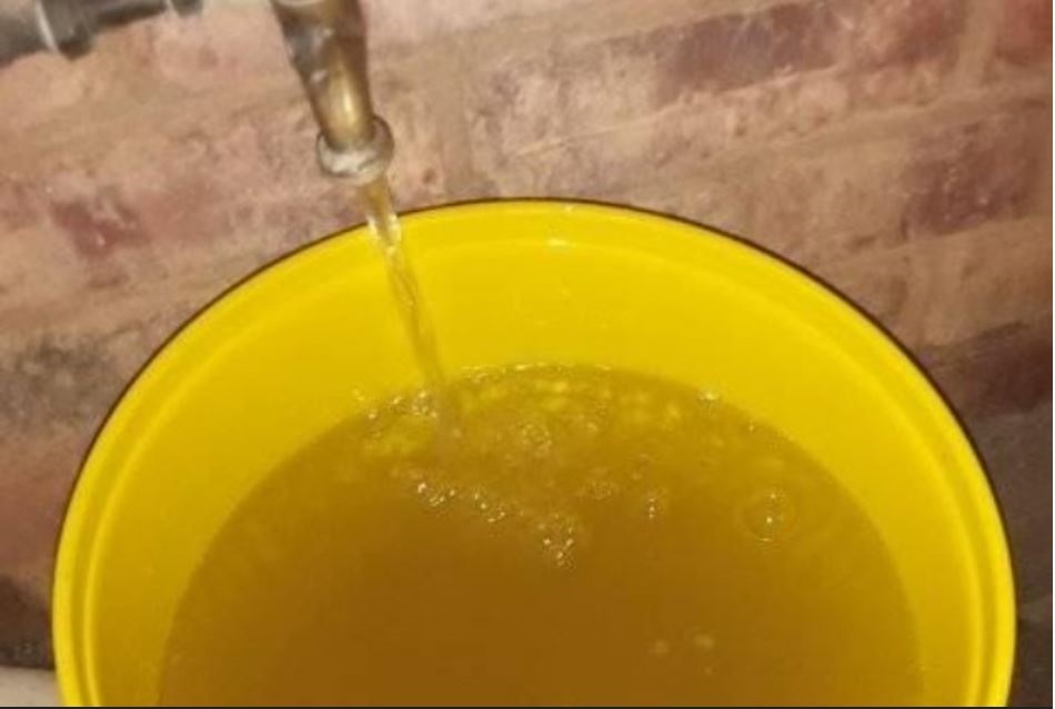 Sol Plaatje residents demand clean water. File Photo
