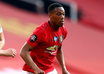Pundit unconvinced by Martial, wants to see Man United sign a striker