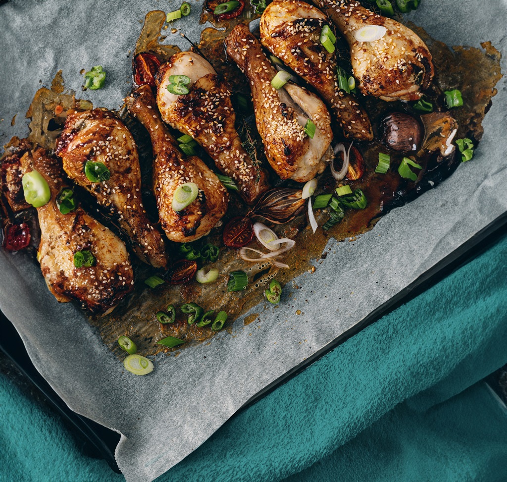 baked chicken drumsticks with sesame, honey and so