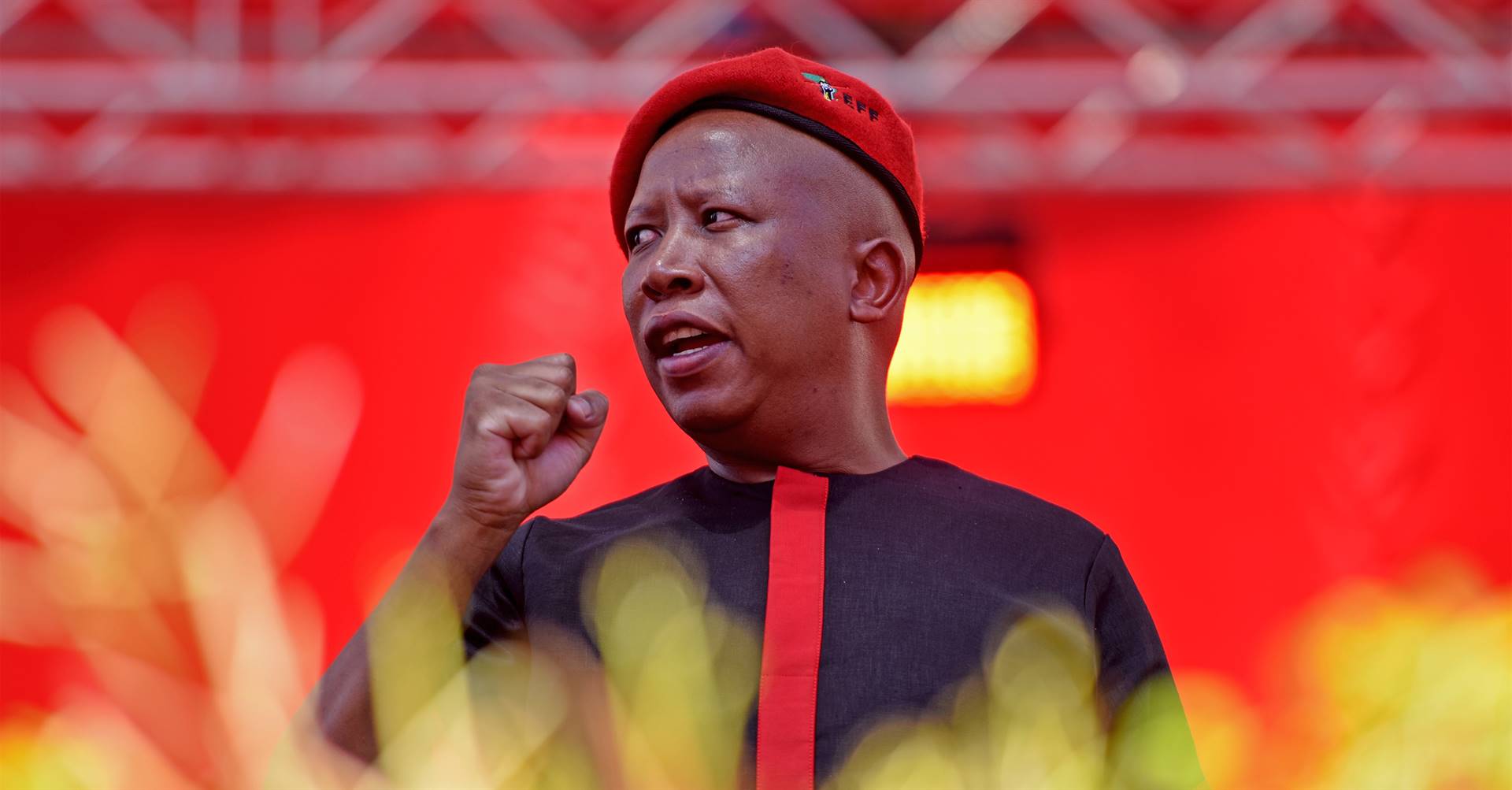 Even approaches by EFF leader Julius Malema and others were rebuffed as DA councillors prepared to sit on the opposition benches. Photo: Tebogo Letsie