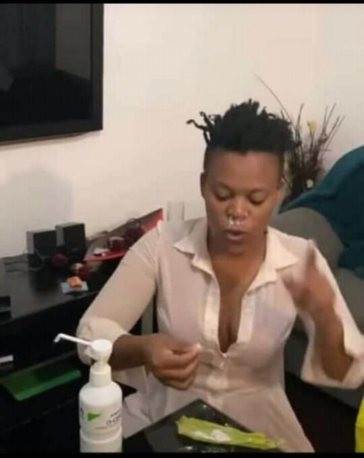 Zodwa denies that she was taking drugs and says she was demonstrating how people take drugs using flour.