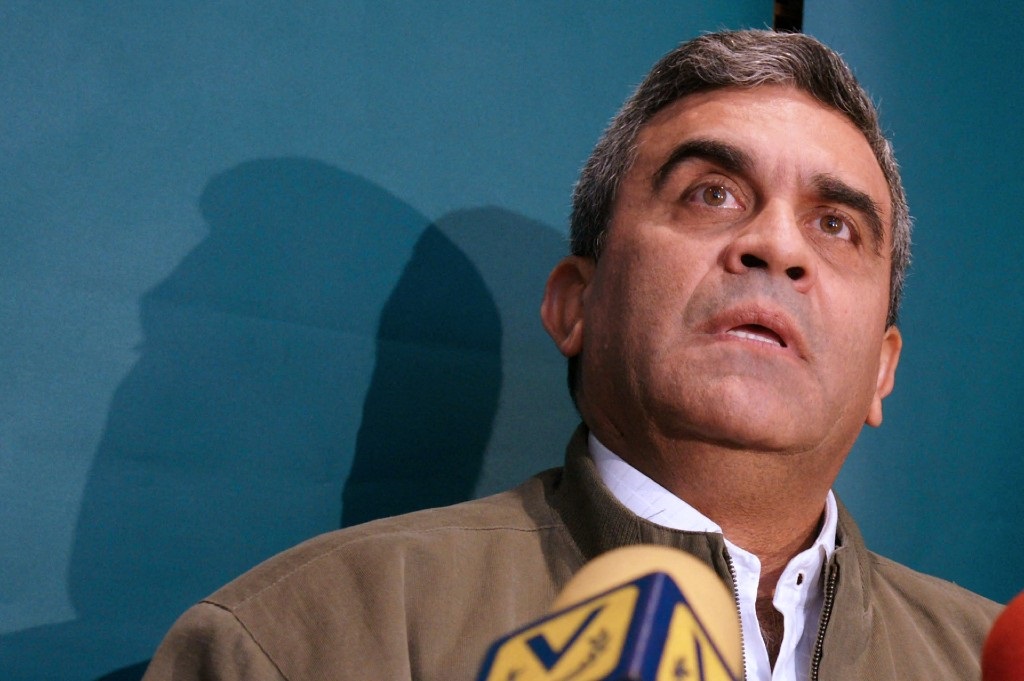 In this file photo taken on 4 March 2008, Venezuela's former defence minister, army general Raul Baduel (ret) speaks during a press conference in Caracas.