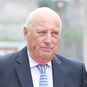 Norway's King Harald to stay in hospital all week