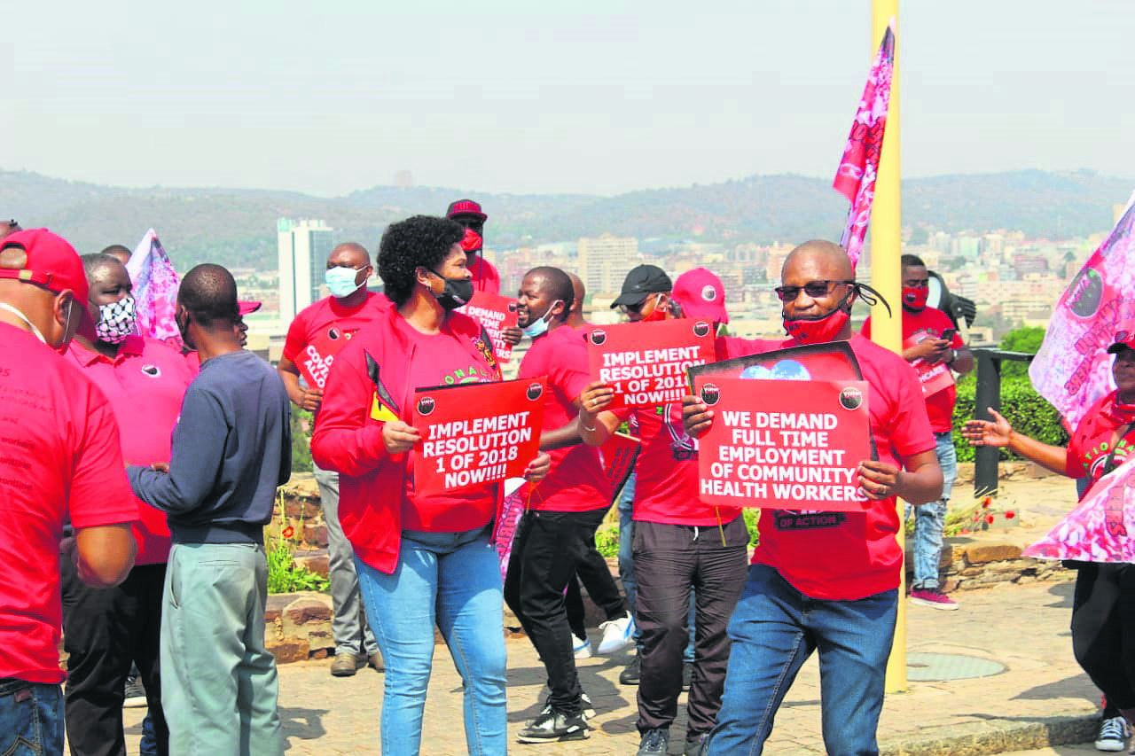 The National Executive Committee of the National Education, Health and Allied Workers Union Picketing outside the Union Buildings in Tshwane yesterday. (Monday) Photos by Kgomotso Medupe