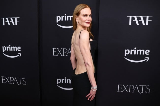 Nicole wowed in a backless dress at the New York premiere of Expats. (PHOTO: Getty Images/ Gallo Images)