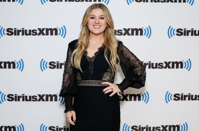 Kelly Clarkson is looking slimmer than ever after concerned doctors advised her to lose weight. (PHOTO: Gallo Images/Getty Images)