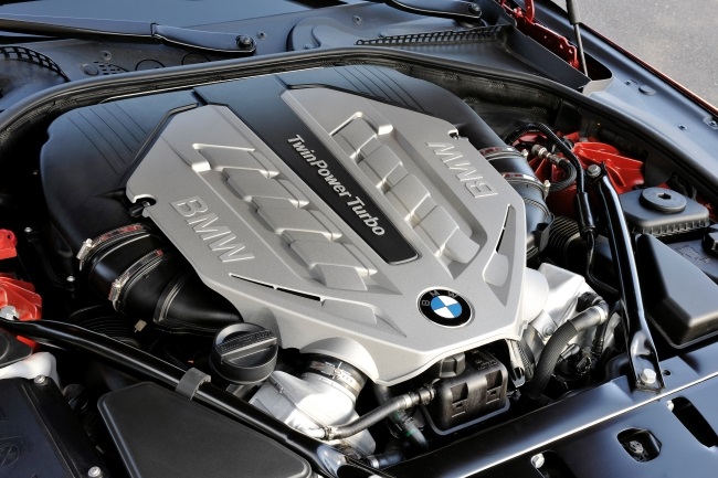 BMW Has Built Its Last Gas Engine in Germany, and It Was a V8