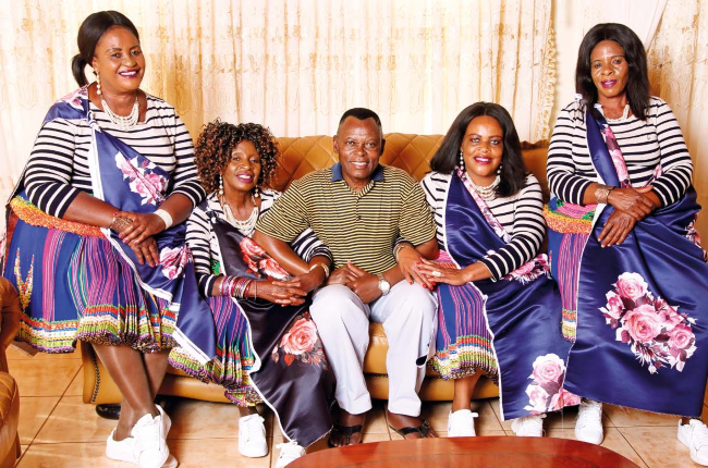 Thomas is keeping his music business in the family. His four wives Ethel, Joyce, Eve and Lucia – perform backing vocals on all his songs.