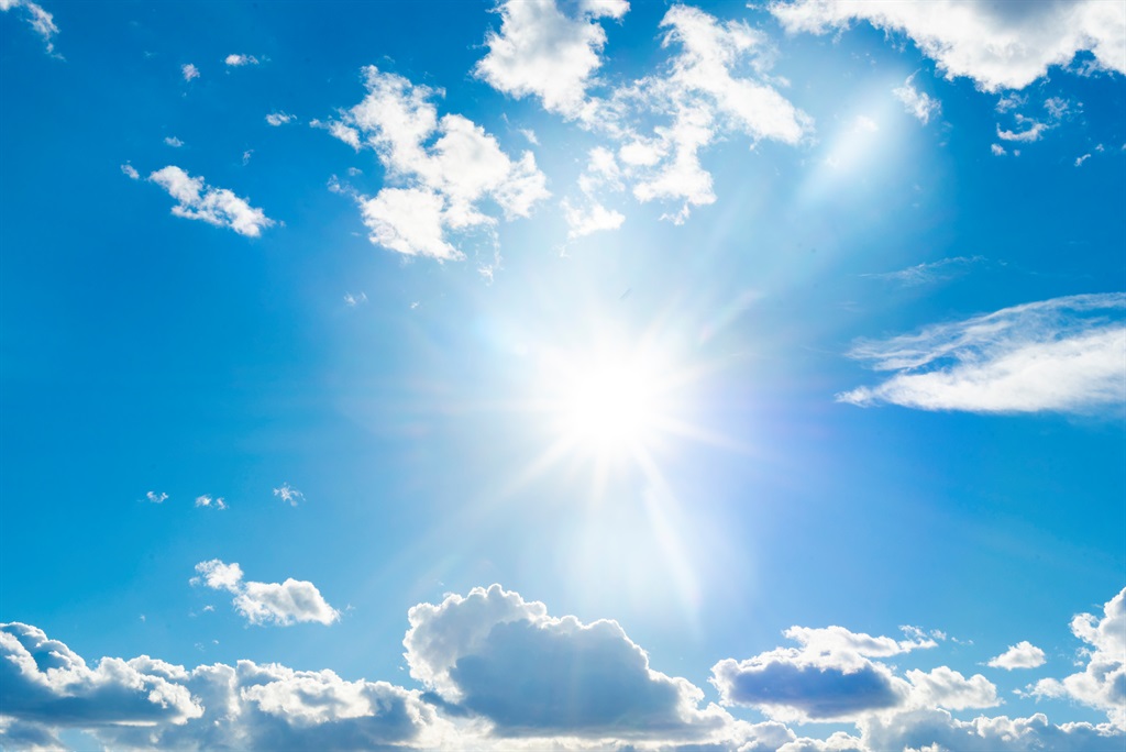 Thursday’s weather: Warm to hot and partly cloudy conditions for most of SA, with isolated thunderstorms | News24