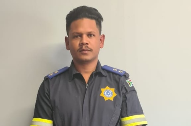 Law enforcement officer Uzair Thomas (29) has been hailed a hero for saving the man’s life, but the modest cop says it’s all part of his job. (Photo: Supplied)