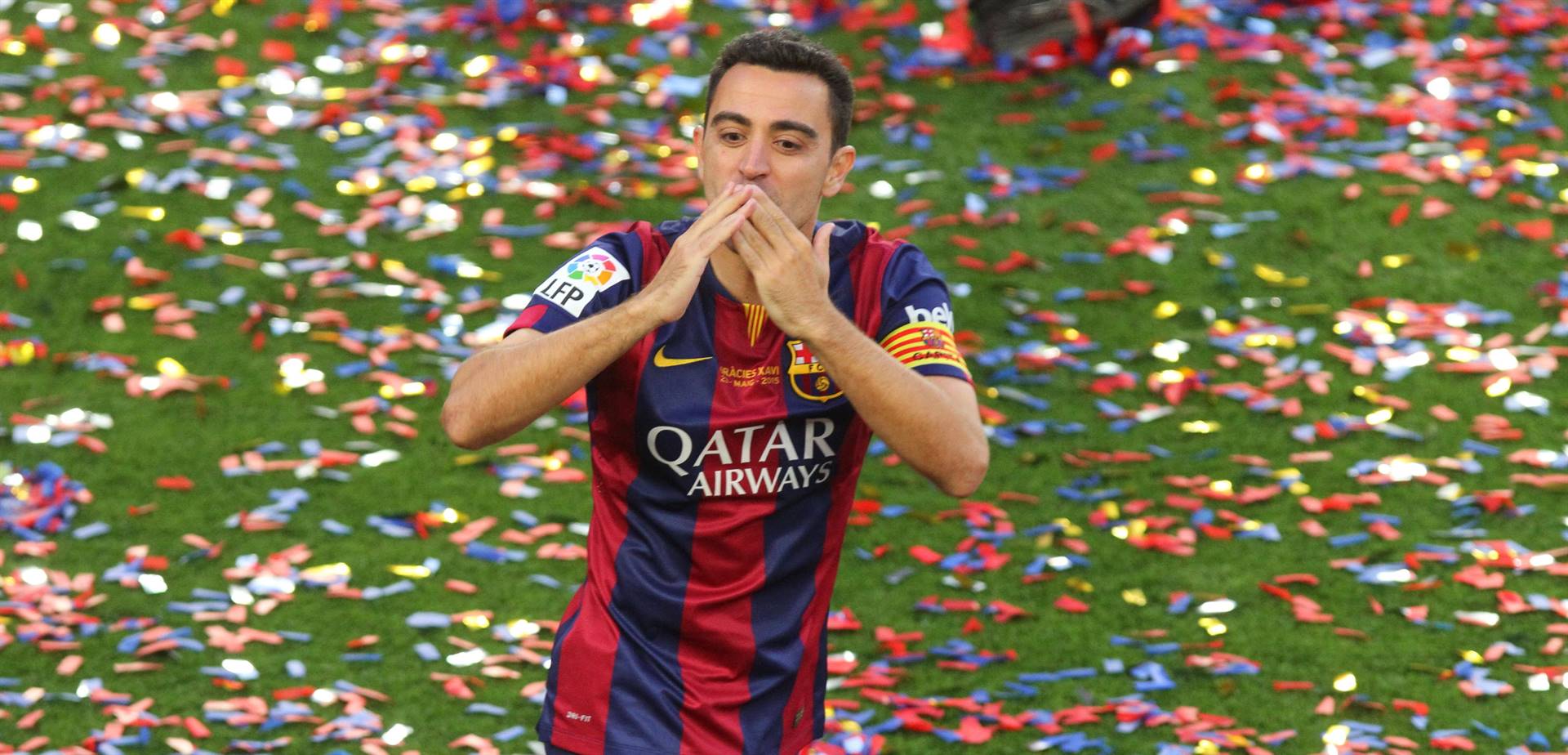 Why did Xavi Hernández leave Barcelona in 2015 and move to Qatar