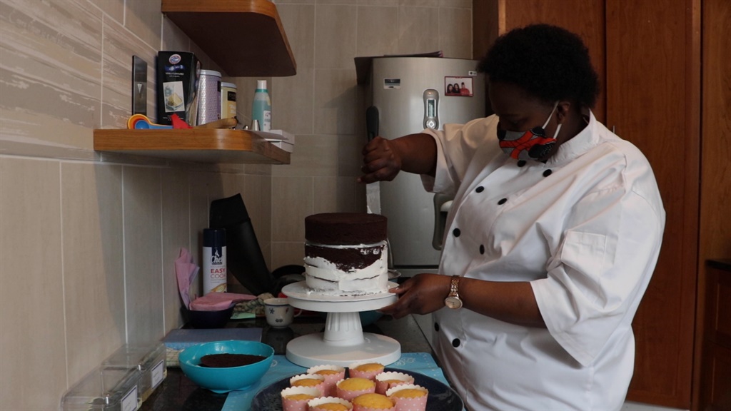 Zanele Ngcoko started baking cakes when she lost h