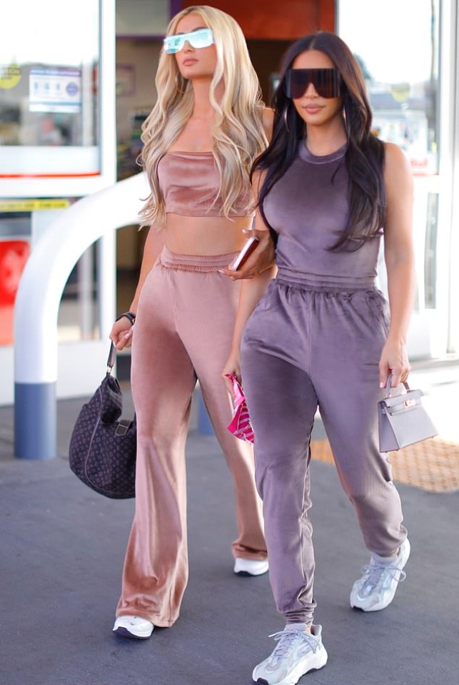 Kim Kardashian and Paris Hilton, Please Indulge Us by Looking at These  Celebrities Wearing Velour Tracksuits in the Early 2000s
