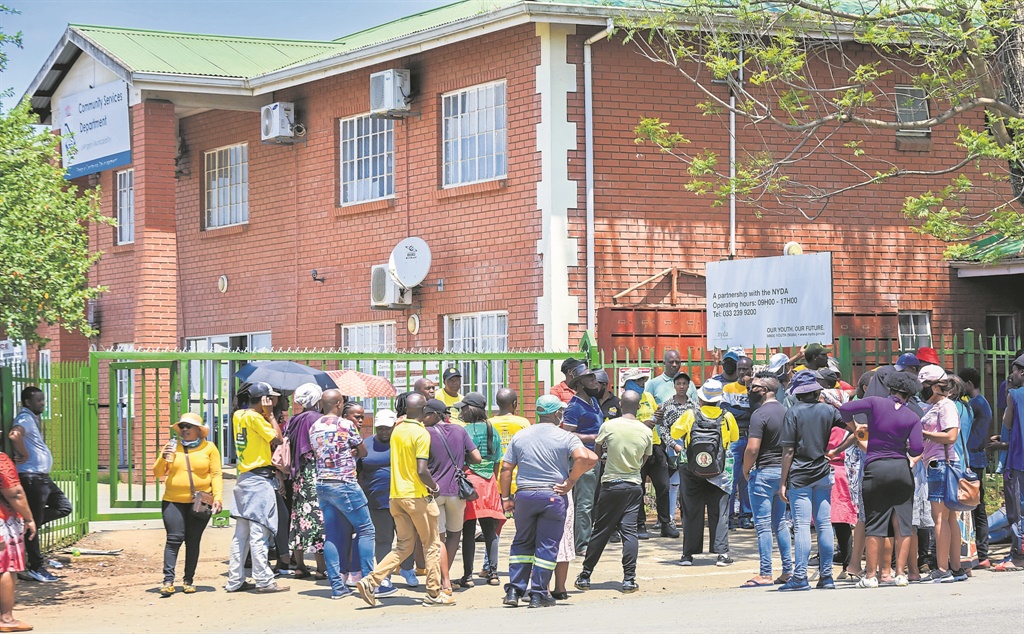 Protesters block the uMngeni Municipality's offices in Howick.