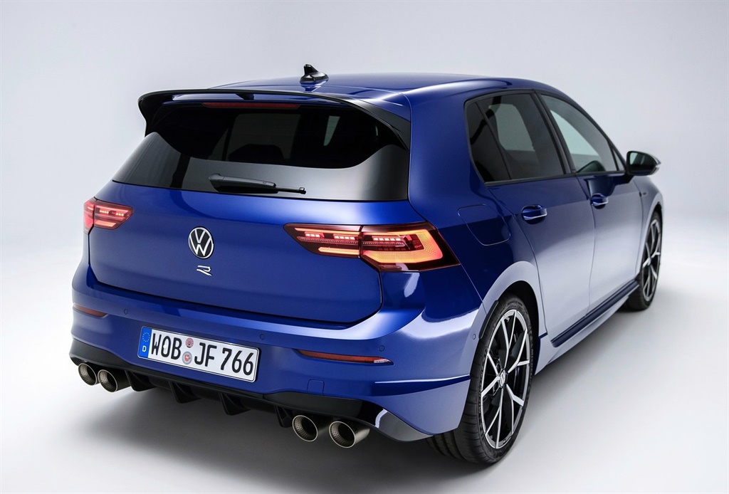 PICS: MEET THE NEW GOLF R!