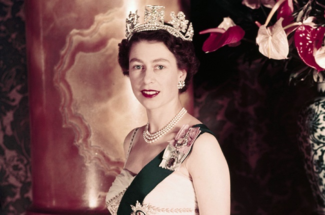 1954 portrait of Queen Elizabeth II.
