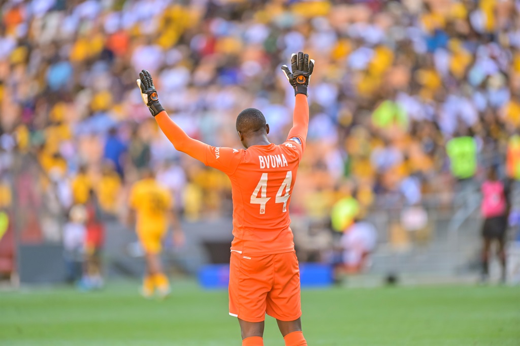 JOHANNESBURG, SOUTH AFRICA - DECEMBER 23:   Bruce Bvuma of Kaizer Chiefs during the DStv Premiership match between Kaizer Chiefs and Richards Bay at FNB Stadium on December 23, 2023 in Johannesburg, South Africa. (Photo by Christiaan Kotze/Gallo Images)