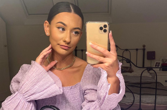 English STudent Lottie Fellows is making money from recording videos of herself whispering and then uploading them on YouTube. (PHOTO: INSTAGRAM/LOTTIE FELLOWS)